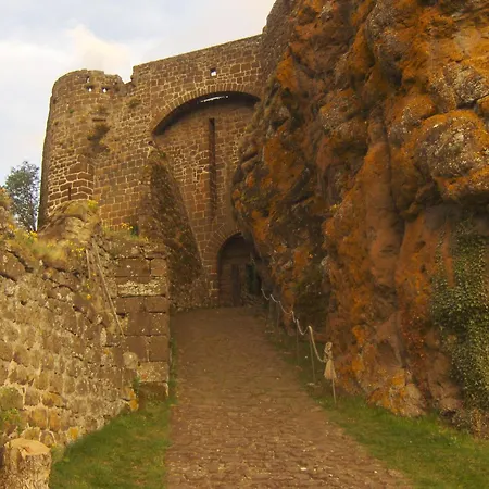 Evasion Au Coeur De : Charme Et Confort A Deux Pas Du Puy-en-velay - Fr-1-582-382 Polignac (Haute-Loire)