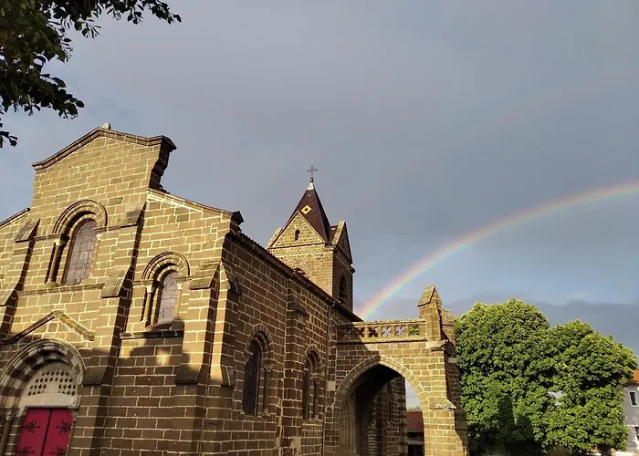 Evasion Au Coeur De : Charme Et Confort A Deux Pas Du Puy-en-velay - Fr-1-582-382 *