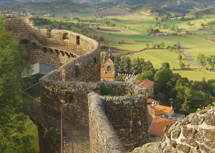 Evasion Au Coeur De : Charme Et Confort A Deux Pas Du Puy-en-velay - Fr-1-582-382 Polignac